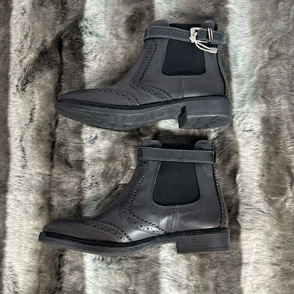 New Piampiani Ankle Booties - Picture 6 of 10